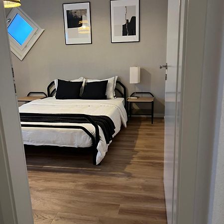 Black&White Apartment Uzwil Ngoại thất bức ảnh
