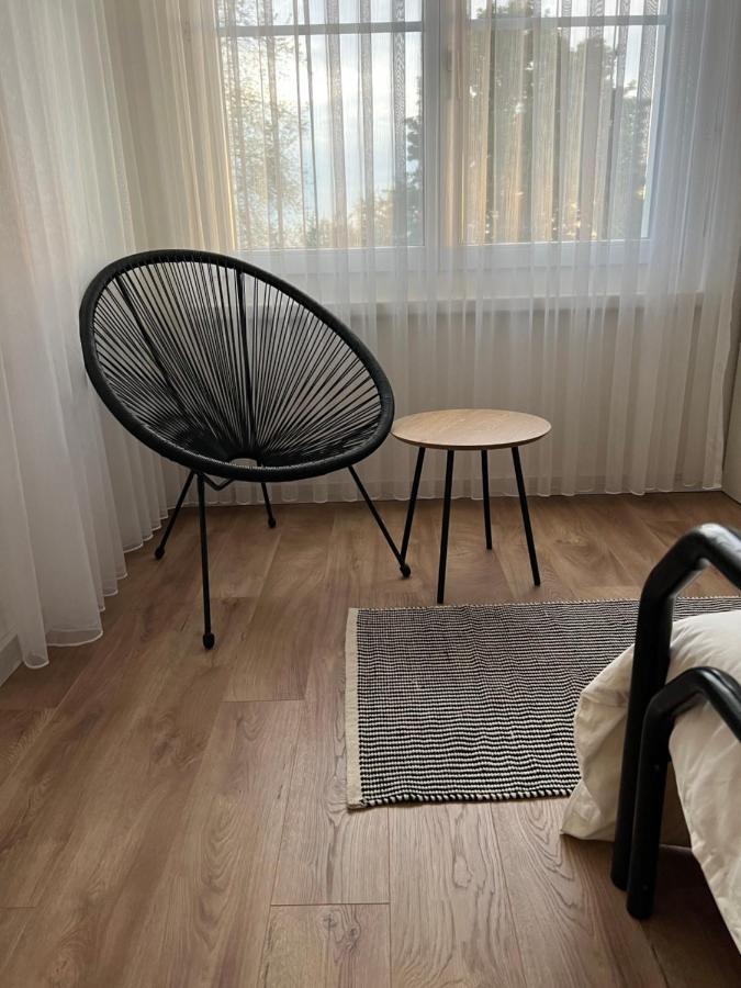 Black&White Apartment Uzwil Ngoại thất bức ảnh