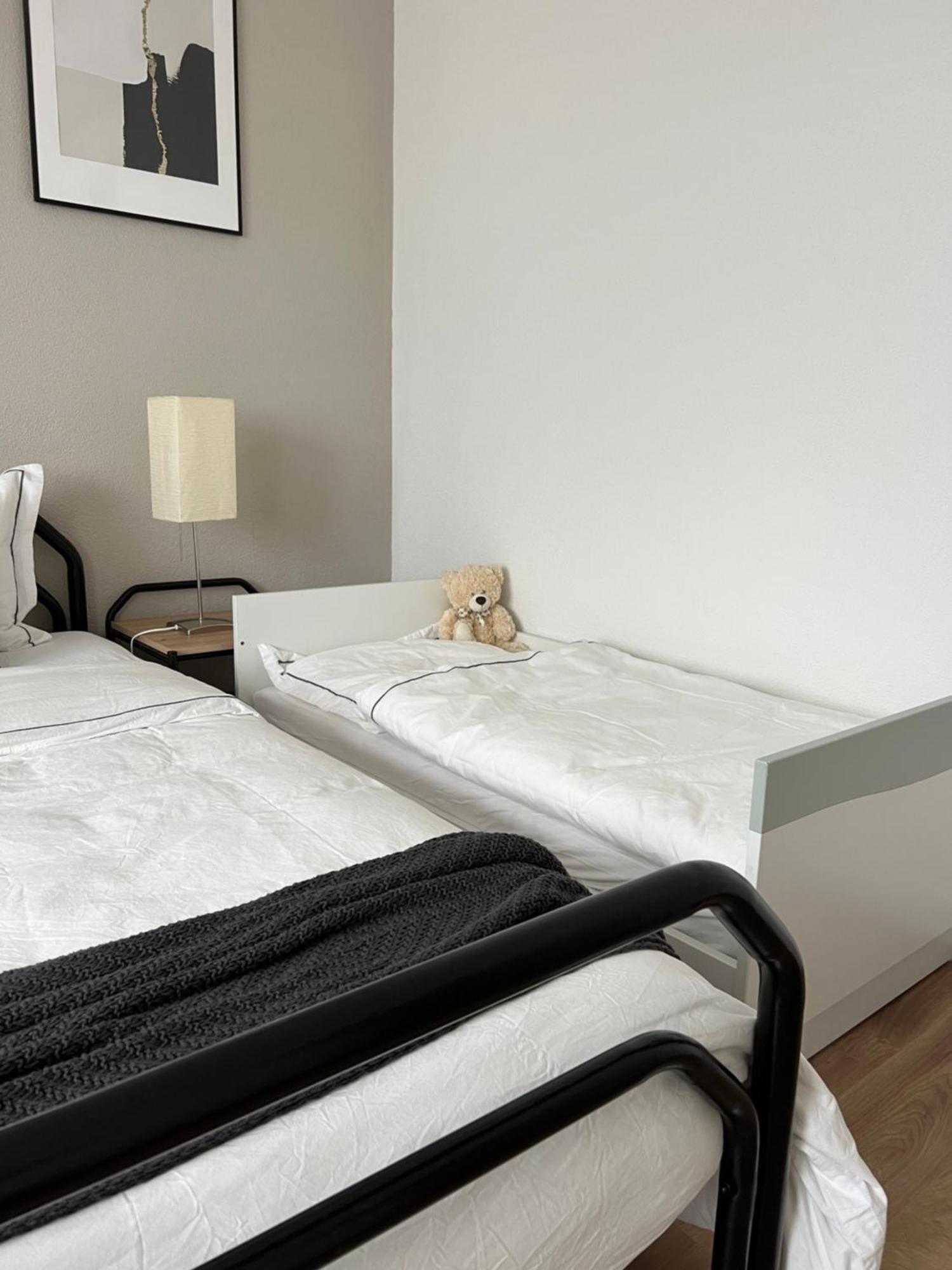 Black&White Apartment Uzwil Ngoại thất bức ảnh